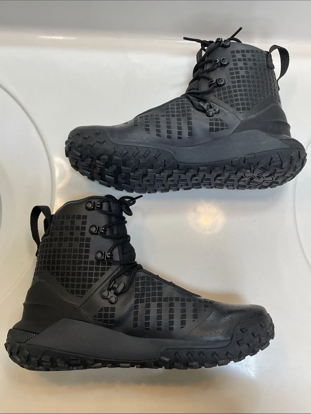 Under Armour STORM Proof Men’s HOVR Dawn Waterproof 2.0 Black Anthracite Boots